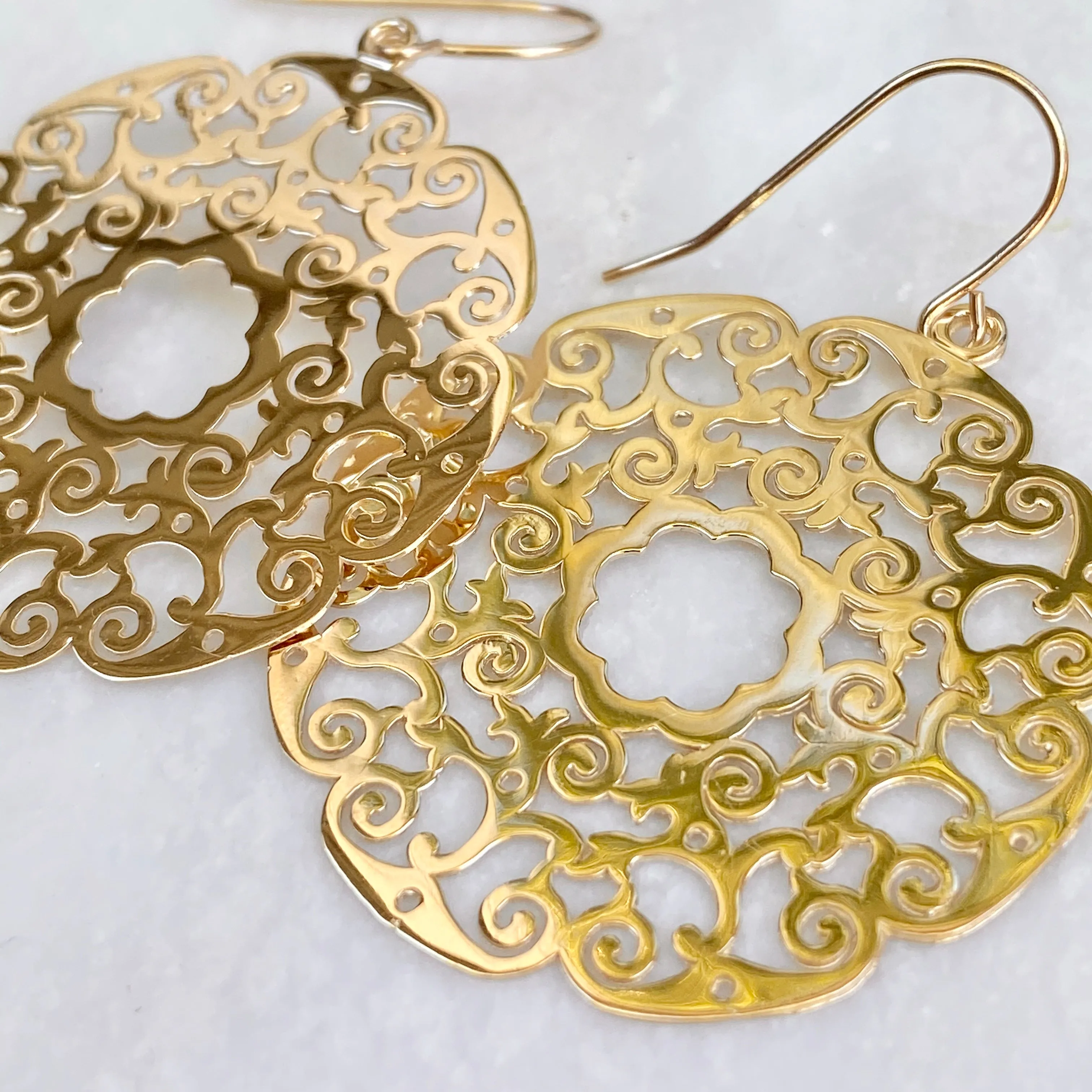 14KT Yellow Gold Lace Filigree Circle Dangle Earrings