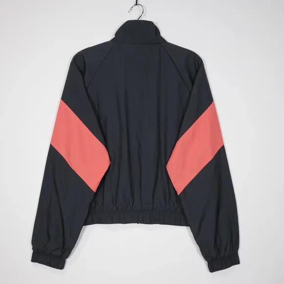 Adidas Women's Sportswear Game Time Windbreaker Jacket Gray Carbon Size S