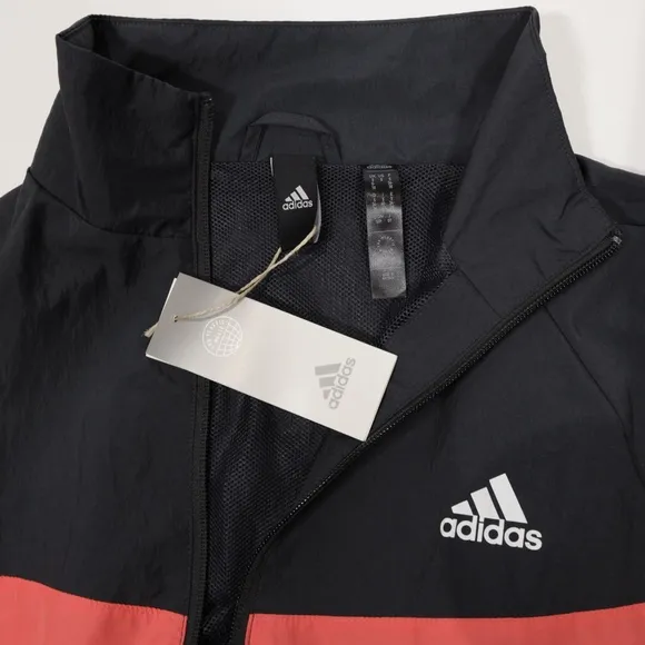 Adidas Women's Sportswear Game Time Windbreaker Jacket Gray Carbon Size S