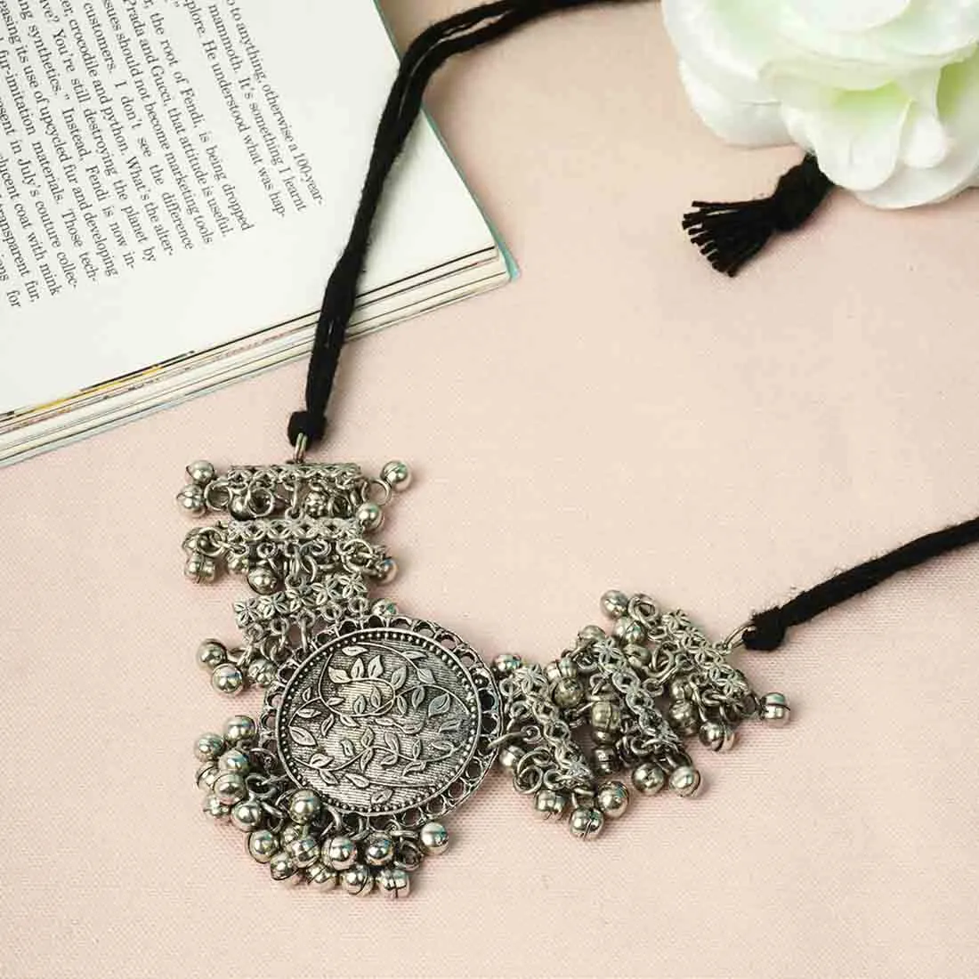 Leaf Motif Ghungroo Necklace