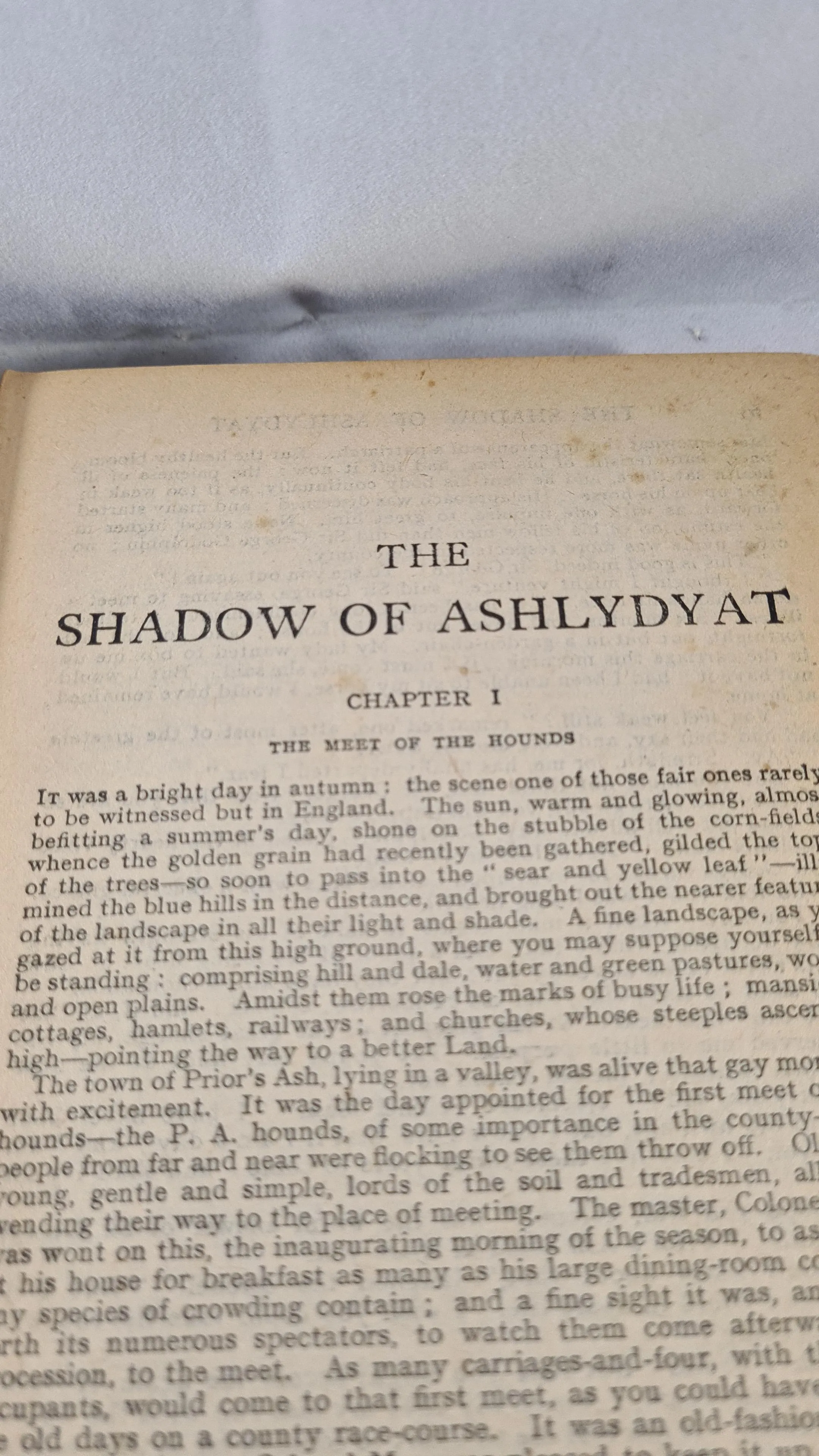 Mrs Henry Wood - The Shadow of Ashlydyat, R King, no date