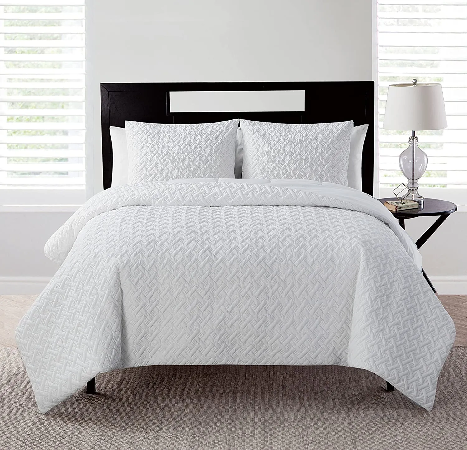 New Beautiful VCNY Home Nina Collection Comforter Soft & Cozy Bedding Set, Stylish Chic Design for Home Décor, Machine Washable, Full/Queen, Bright White