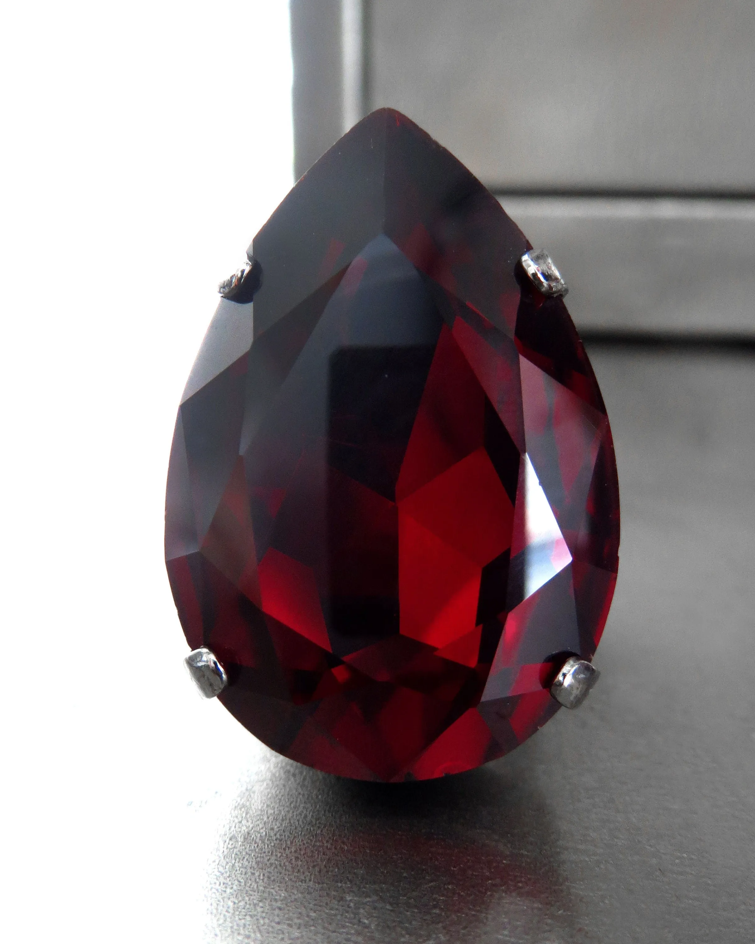 SANGUINE - Gothic Blood Red Crystal Ring - Teardrop