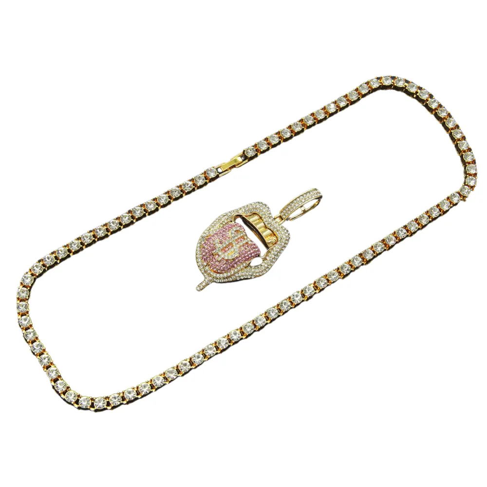Street Dollar Tongue Necklace