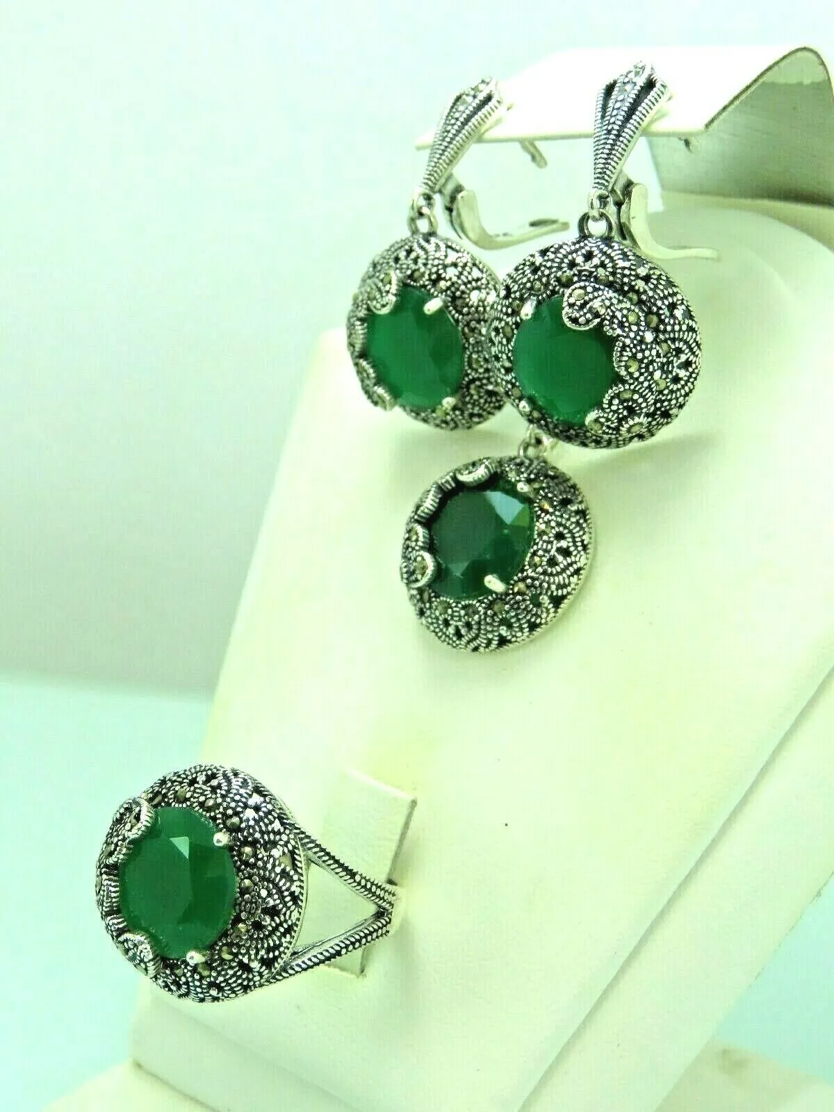 Turkish Handmade Jewelry 925 Sterling Silver Emerald Stone Women's Earrings, Pendant & Ring Jewelry Set
