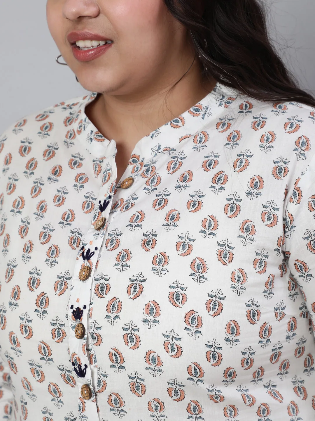 White & Peach Plus Size Straight Fit Cotton Embroidered Kurta
